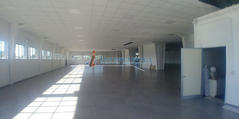 Immagine 1 di Capannone industriale in vendita  in VIA RESTELLI a Gorgonzola