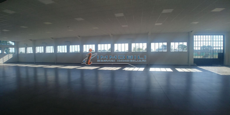 Immagine 3 di Capannone industriale in vendita  in VIA RESTELLI a Gorgonzola