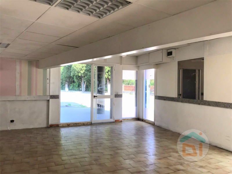 Immagine 4 di Attività commerciale in vendita  in via Garibaldi 77 a Gradisca D'isonzo