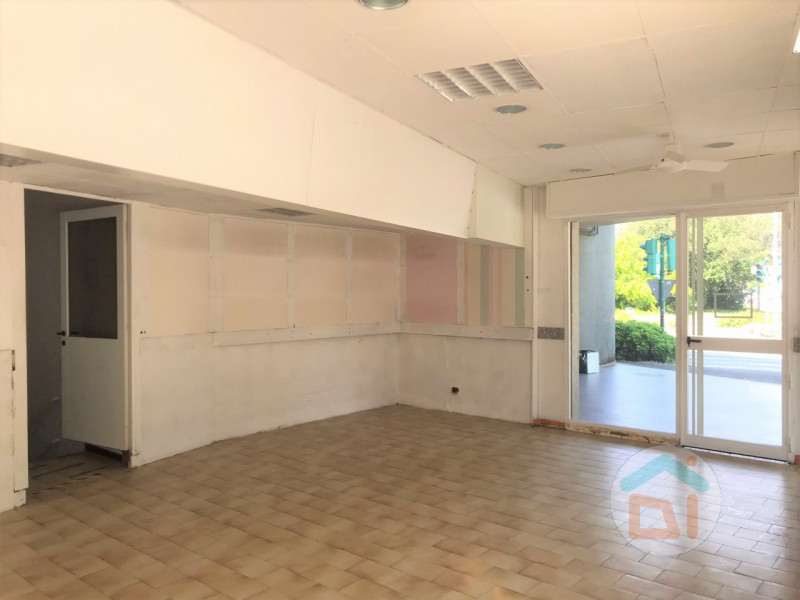 Immagine 11 di Attività commerciale in vendita  in via Garibaldi 77 a Gradisca D'isonzo