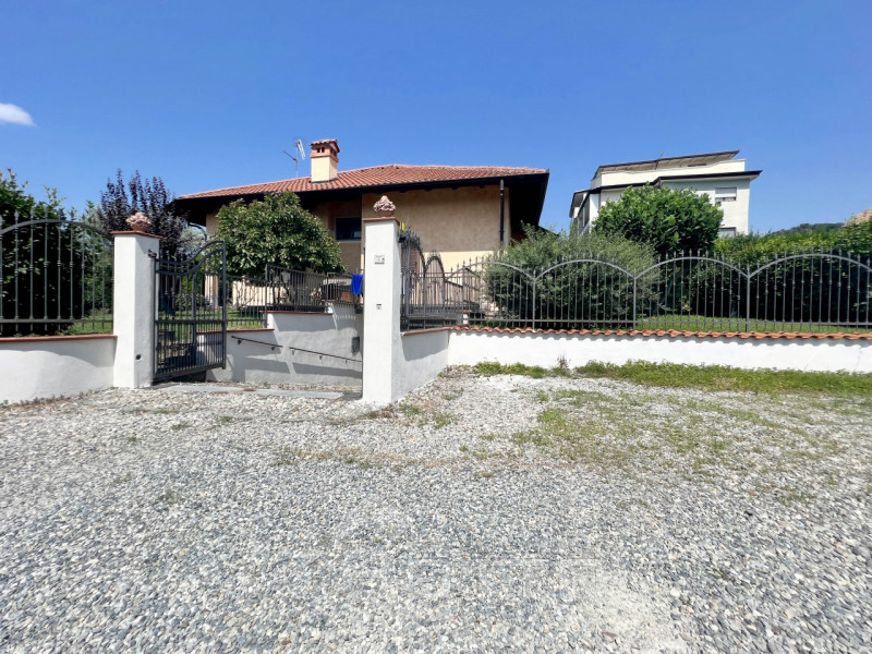 Immagine 26 di Casa indipendente in vendita  in via della madonna n 36 a Grignasco