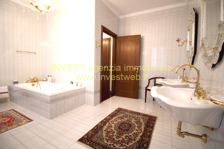 Immagine 9 di Villa in vendita  a Ariano Nel Polesine