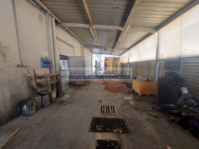 Immagine 5 di Capannone industriale in vendita  in ugo foscolo a Ghedi