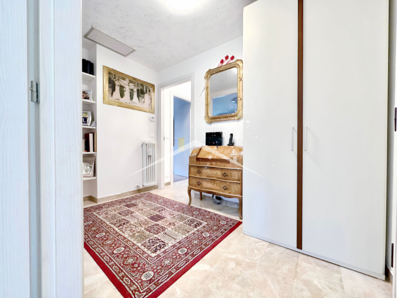 Immagine 5 di Appartamento in vendita  a Selvazzano Dentro