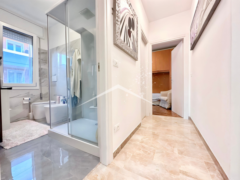 Immagine 13 di Appartamento in vendita  a Selvazzano Dentro