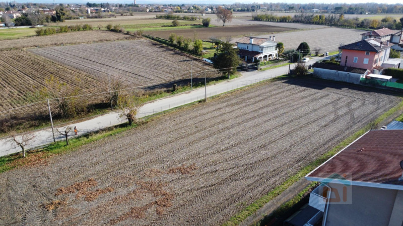 Immagine 16 di Terreno in vendita  in Via Giuseppe Garibaldi a Castions Di Strada