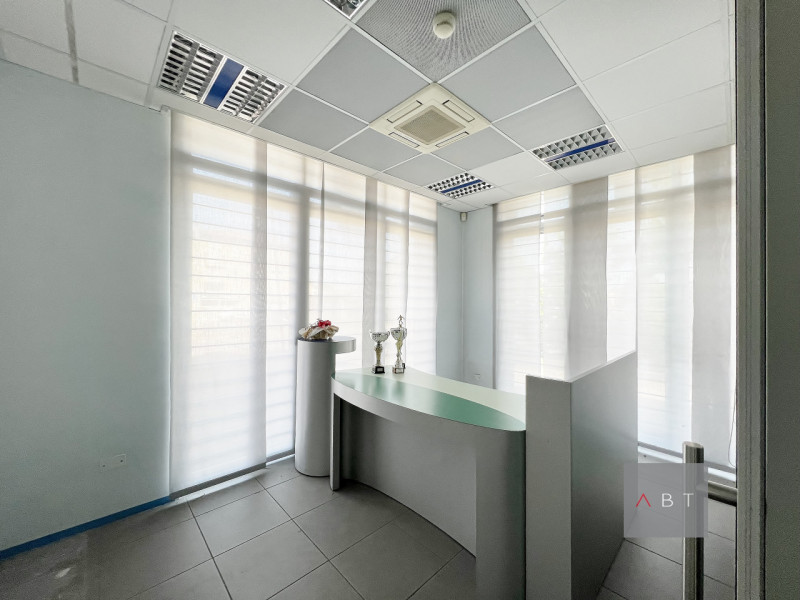 Immagine 3 di Negozio in vendita  a San Giorgio In Bosco