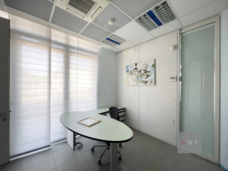 Immagine 4 di Negozio in vendita  a San Giorgio In Bosco