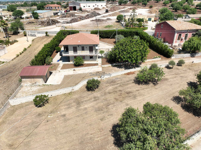 Immagine 34 di Casa indipendente in vendita  in San Giovanni Lo Pirato, scicli a Modica