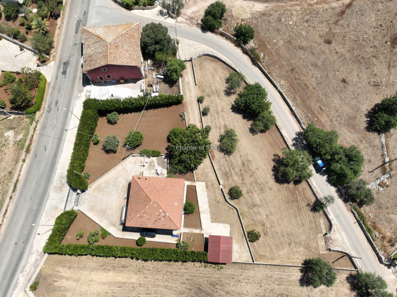 Immagine 36 di Casa indipendente in vendita  in San Giovanni Lo Pirato, scicli a Modica