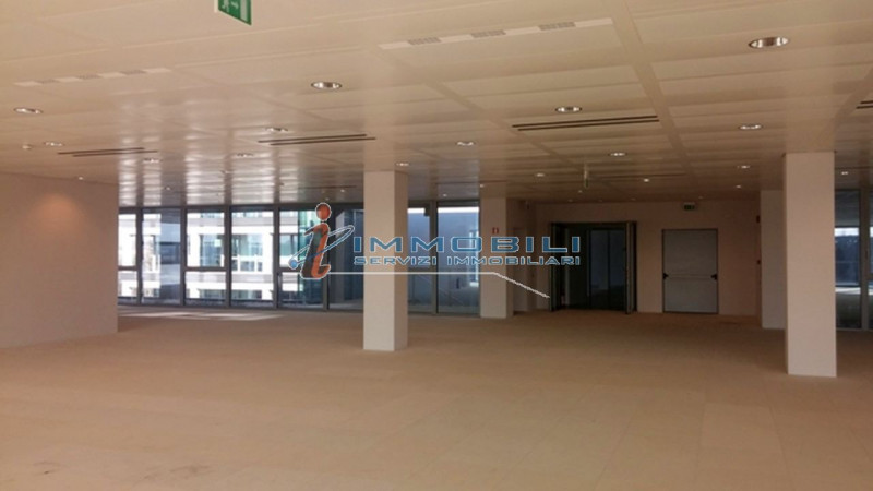 Immagine 5 di Ufficio in affitto  in VIA MONDADORI a Segrate