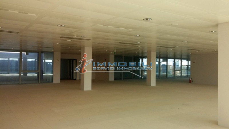 Immagine 9 di Ufficio in affitto  in VIA MONDADORI a Segrate