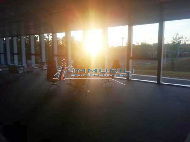 Immagine 24 di Ufficio in affitto  in VIA MONDADORI a Segrate