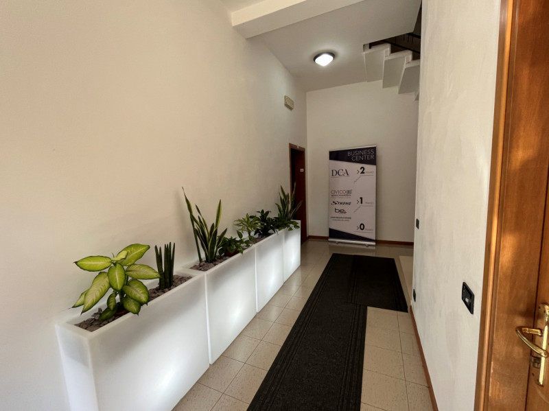 Immagine 23 di Ufficio in vendita  in Via della Provvidenza a Rubano