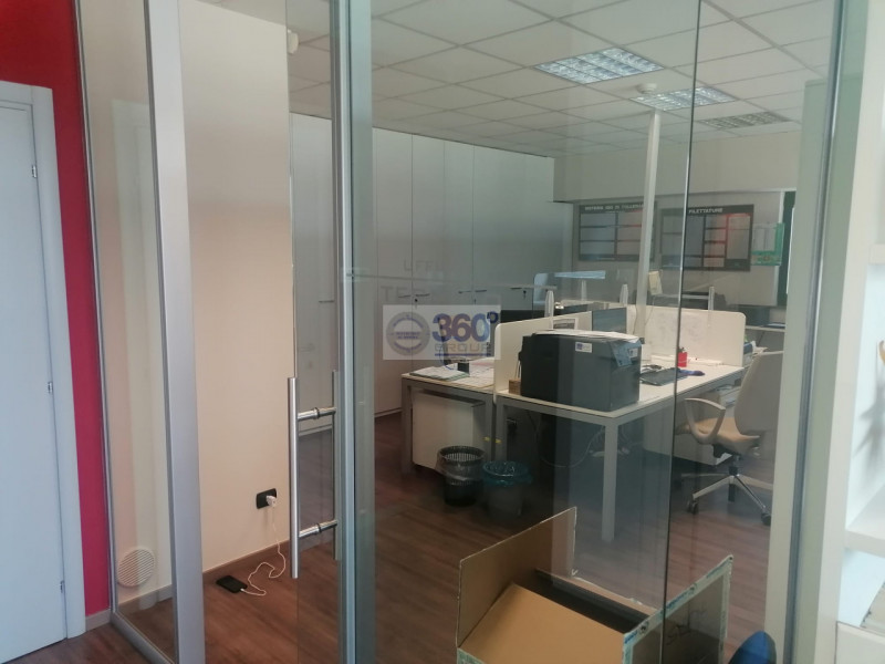 Immagine 16 di Capannone industriale in vendita  in Via XXV Aprile a Rovato