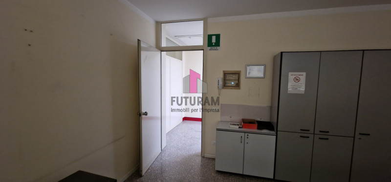 Immagine 2 di Ufficio in affitto  in VIA DEL SANTO a Limena
