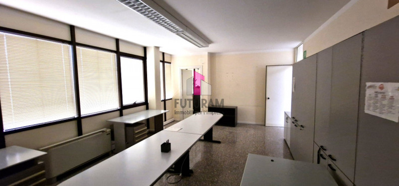 Immagine 9 di Ufficio in affitto  in VIA DEL SANTO a Limena