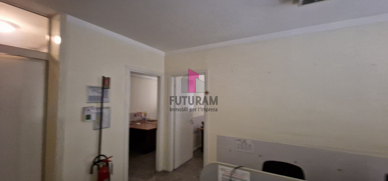 Immagine 10 di Ufficio in affitto  in VIA DEL SANTO a Limena