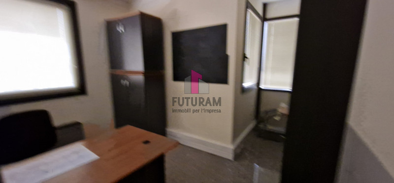 Immagine 13 di Ufficio in affitto  in VIA DEL SANTO a Limena