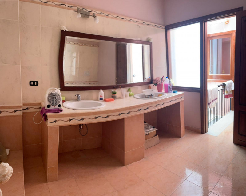 Immagine 5 di Casa indipendente in vendita  a Canicattini Bagni