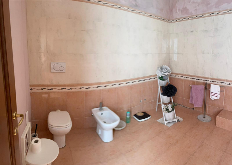 Immagine 6 di Casa indipendente in vendita  a Canicattini Bagni