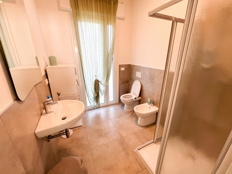 Immagine 10 di Camera in affitto  in VIA ROMEA 130 a Legnaro