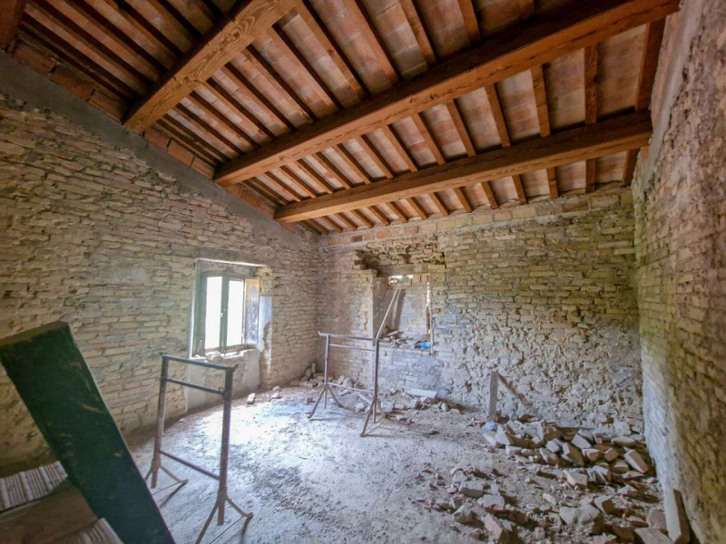 Immagine 9 di Rustico / casale in vendita  in località Monte Olivo a Urbino