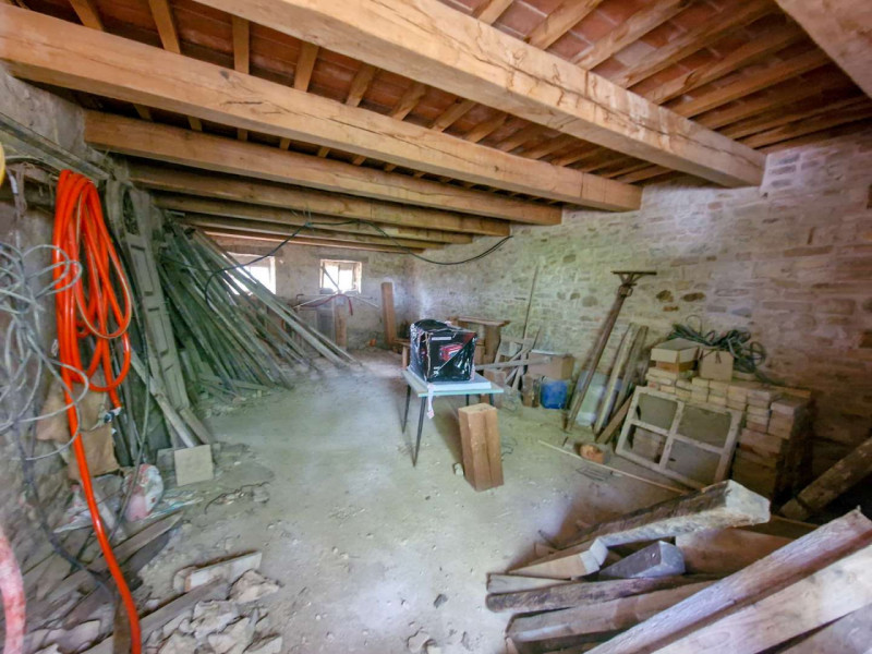 Immagine 10 di Rustico / casale in vendita  in località Monte Olivo a Urbino
