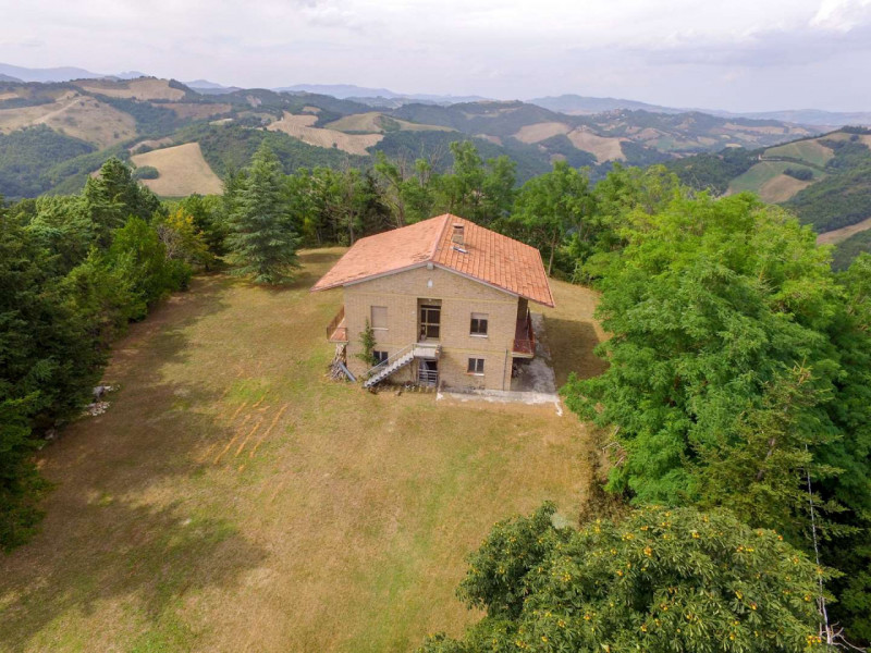 Immagine 20 di Rustico / casale in vendita  in località Monte Olivo a Urbino