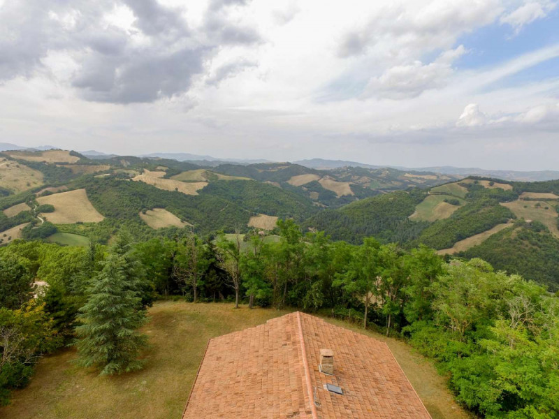 Immagine 29 di Rustico / casale in vendita  in località Monte Olivo a Urbino