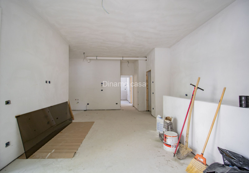 Immagine 2 di Appartamento in vendita  a Prato