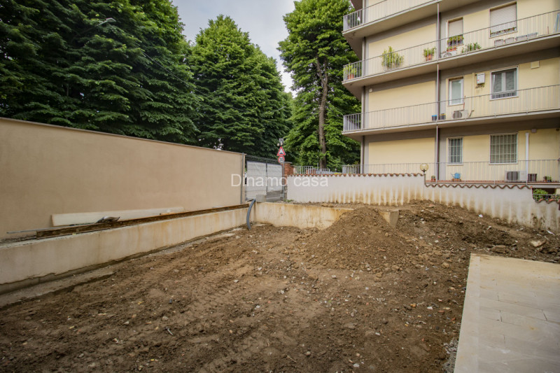 Immagine 6 di Appartamento in vendita  a Prato