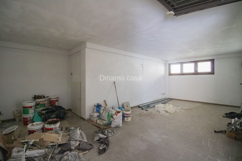 Immagine 12 di Appartamento in vendita  a Prato