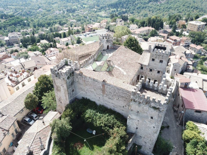 Immagine 5 di Palazzo in vendita  in Piazza Di Corte a Ciciliano
