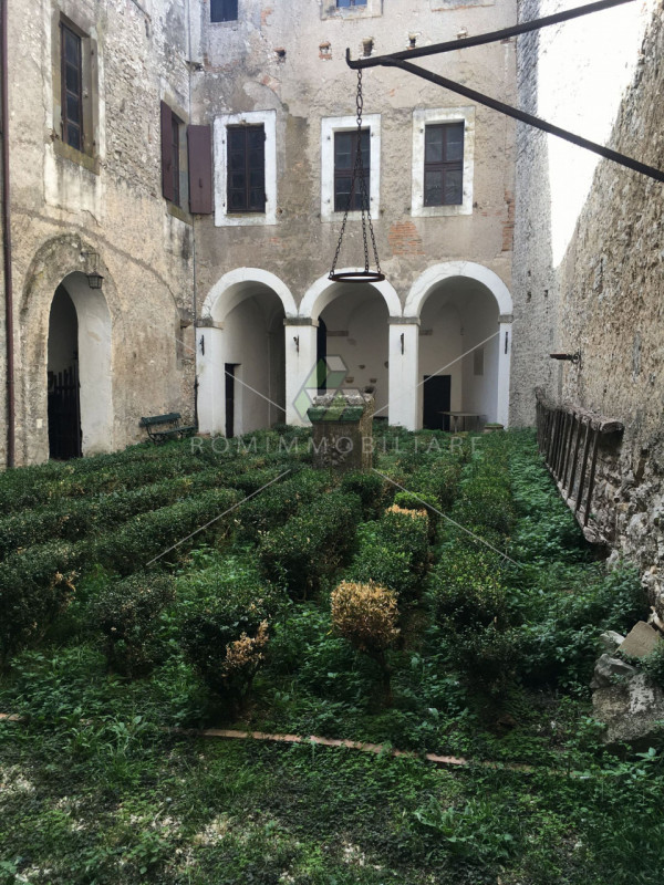 Immagine 13 di Palazzo in vendita  in Piazza Di Corte a Ciciliano