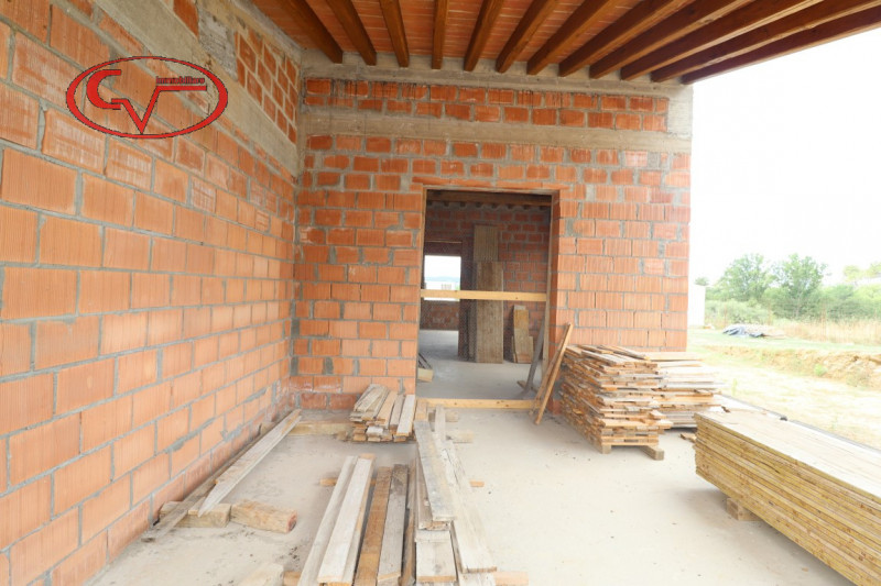 Immagine 5 di Villa in vendita  in San Martino a Bucine