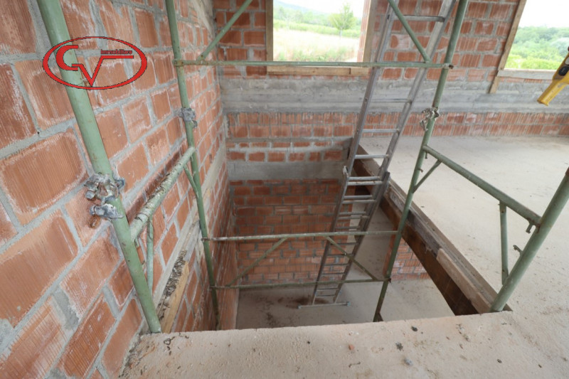 Immagine 15 di Villa in vendita  in San Martino a Bucine