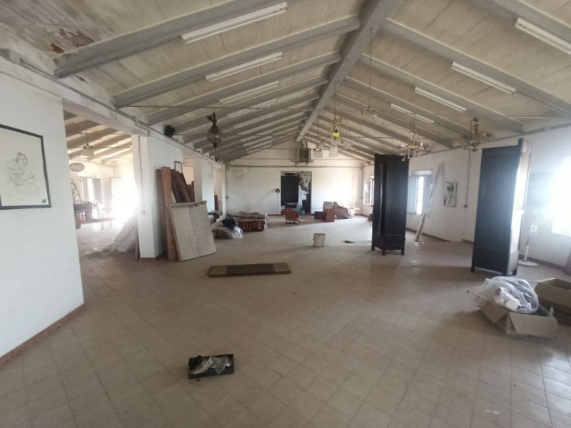 Immagine 8 di Laboratorio in vendita  a Castiglione Del Lago