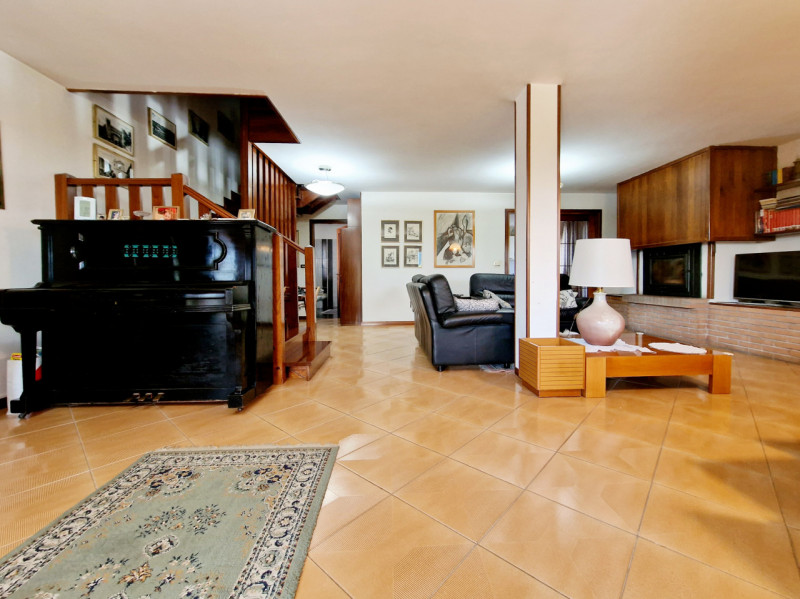 Immagine 8 di Casa indipendente in vendita  in via tormene a Baone