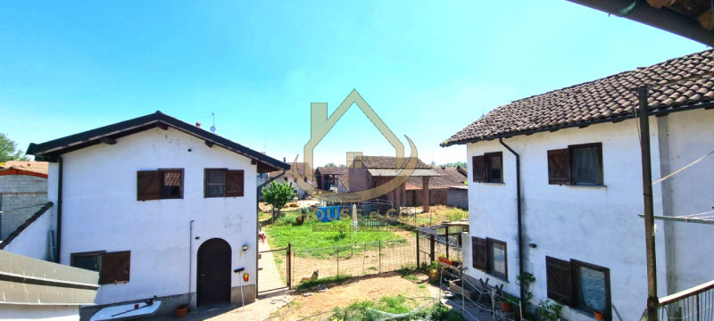 Immagine 1 di Casa bifamiliare in vendita  in VICINANZE GAMBOLO' a Gambolo'