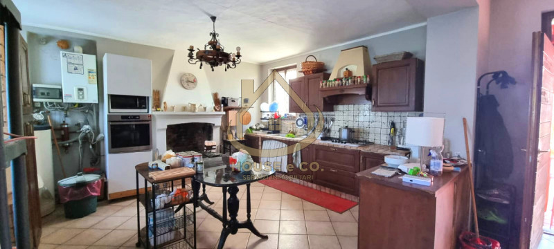 Immagine 5 di Casa bifamiliare in vendita  in VICINANZE GAMBOLO' a Gambolo'