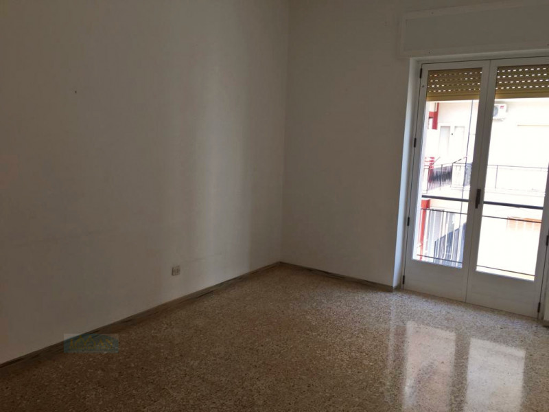 Immagine 3 di Appartamento in vendita  in via Mario Pagano a Ceglie Messapico