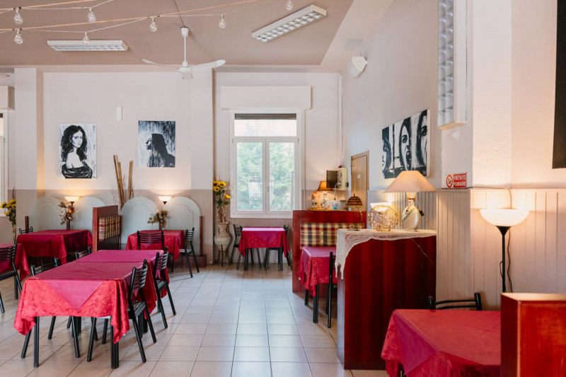 Immagine 13 di Attività commerciale in vendita  in piazza antonio gramsci 7 a Borgo Mantovano