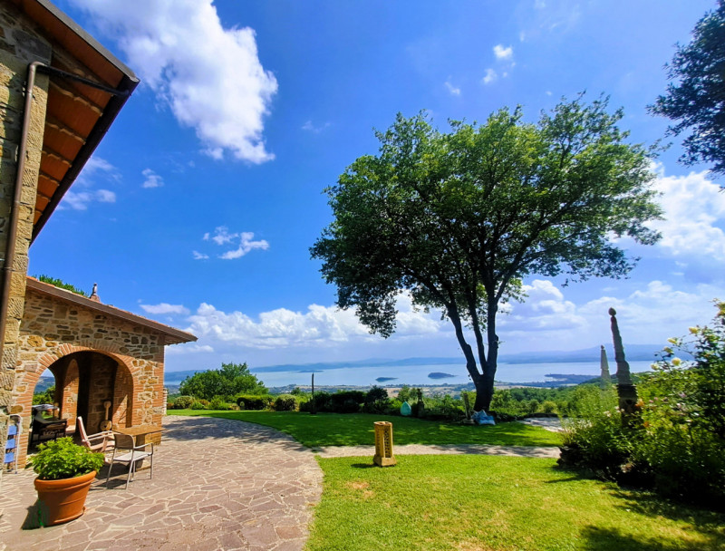 Immagine 1 di Rustico / casale in vendita  in Strada del Niccone a Tuoro Sul Trasimeno
