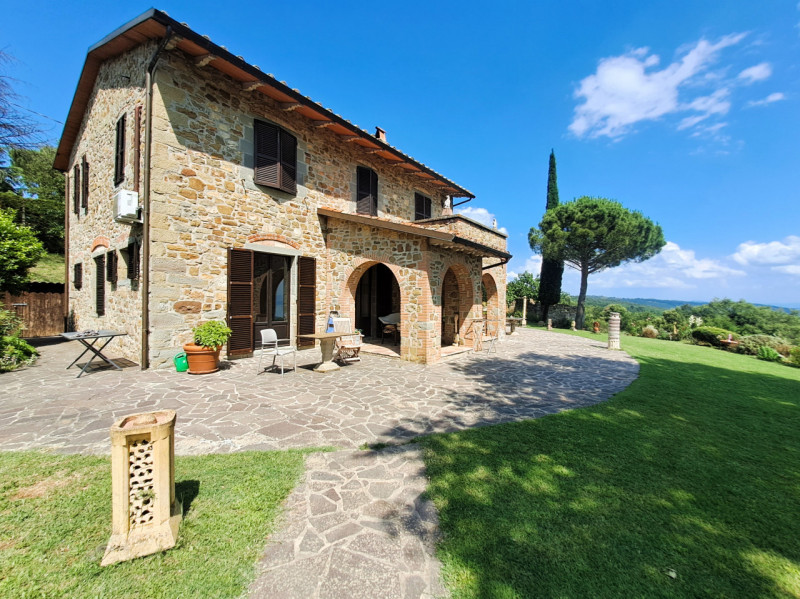 Immagine 2 di Rustico / casale in vendita  in Strada del Niccone a Tuoro Sul Trasimeno