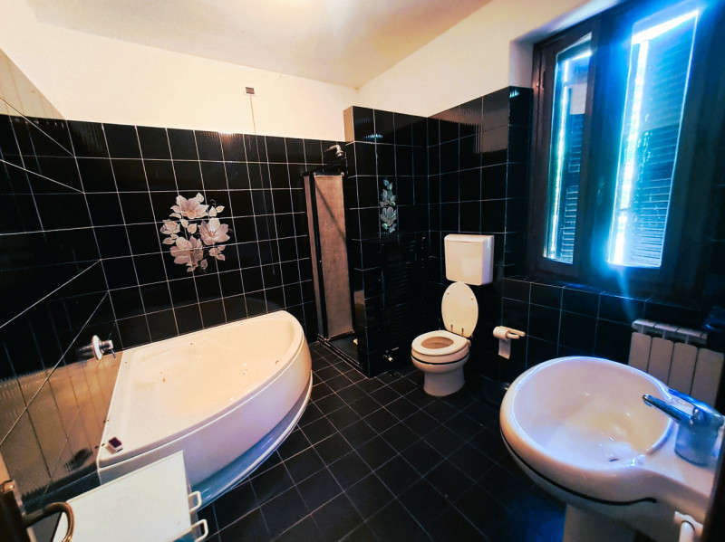 Immagine 14 di Rustico / casale in vendita  in Strada del Niccone a Tuoro Sul Trasimeno