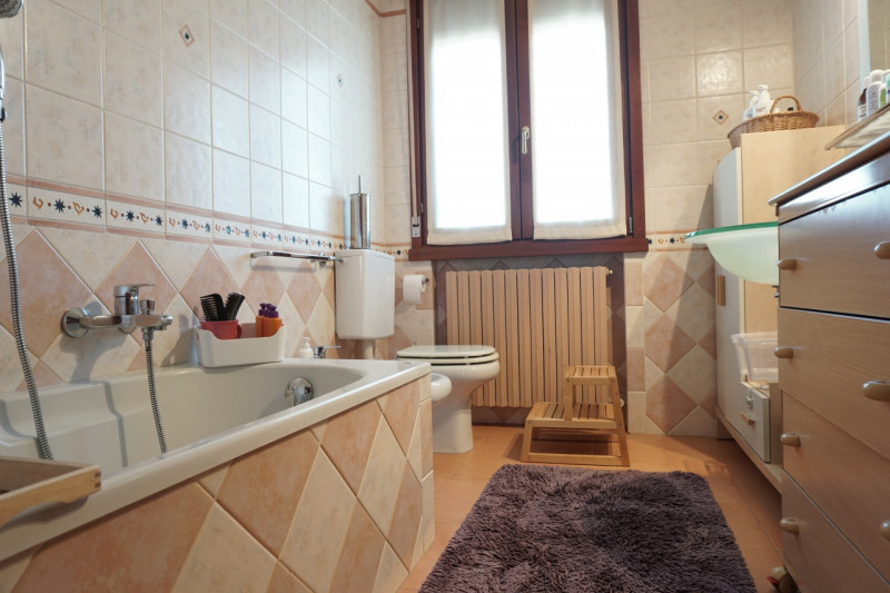 Immagine 22 di Appartamento in affitto  in Via Pertini 3 a Colorno