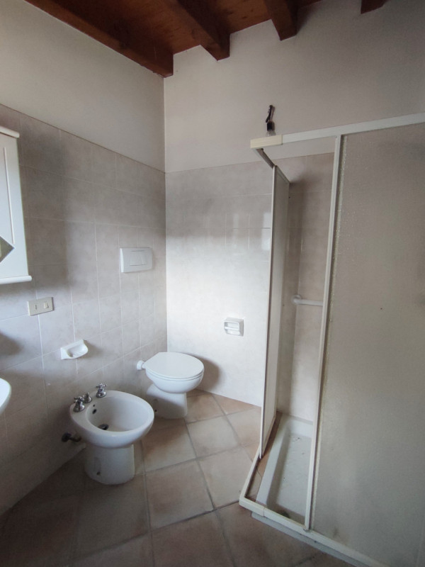 Immagine 8 di Rustico / casale in vendita  in Via 24 Maggio a Lonato del Garda