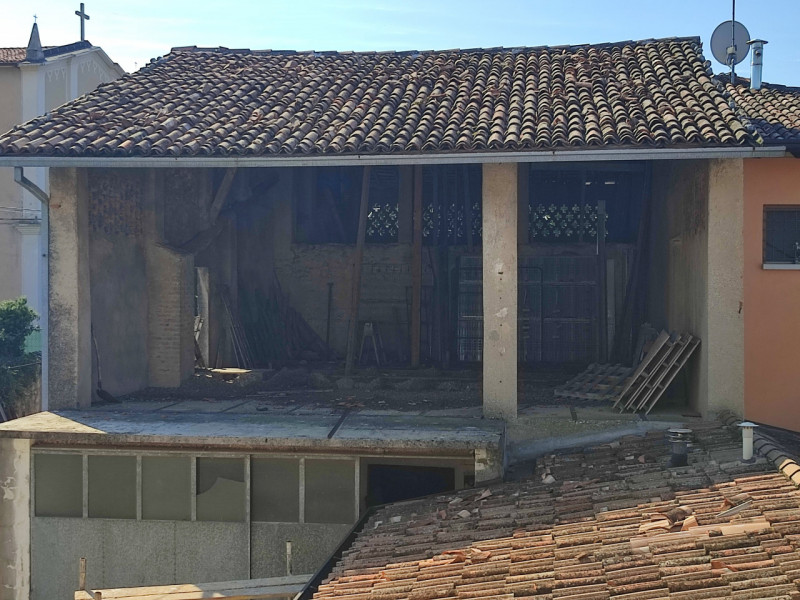Immagine 22 di Rustico / casale in vendita  in Via 24 Maggio a Lonato del Garda