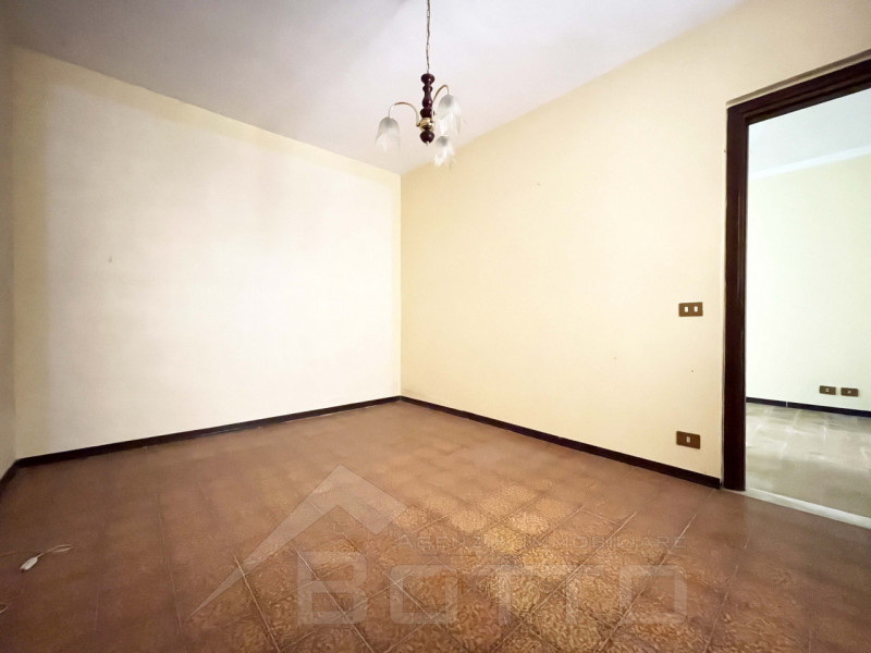 Immagine 8 di Appartamento in vendita  in piazza san pietro 8 a Gargallo